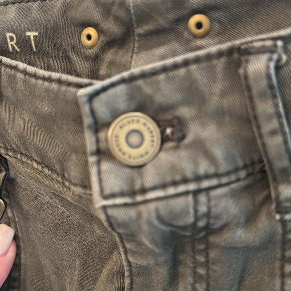 Olive shorts - Picture 4 of 4